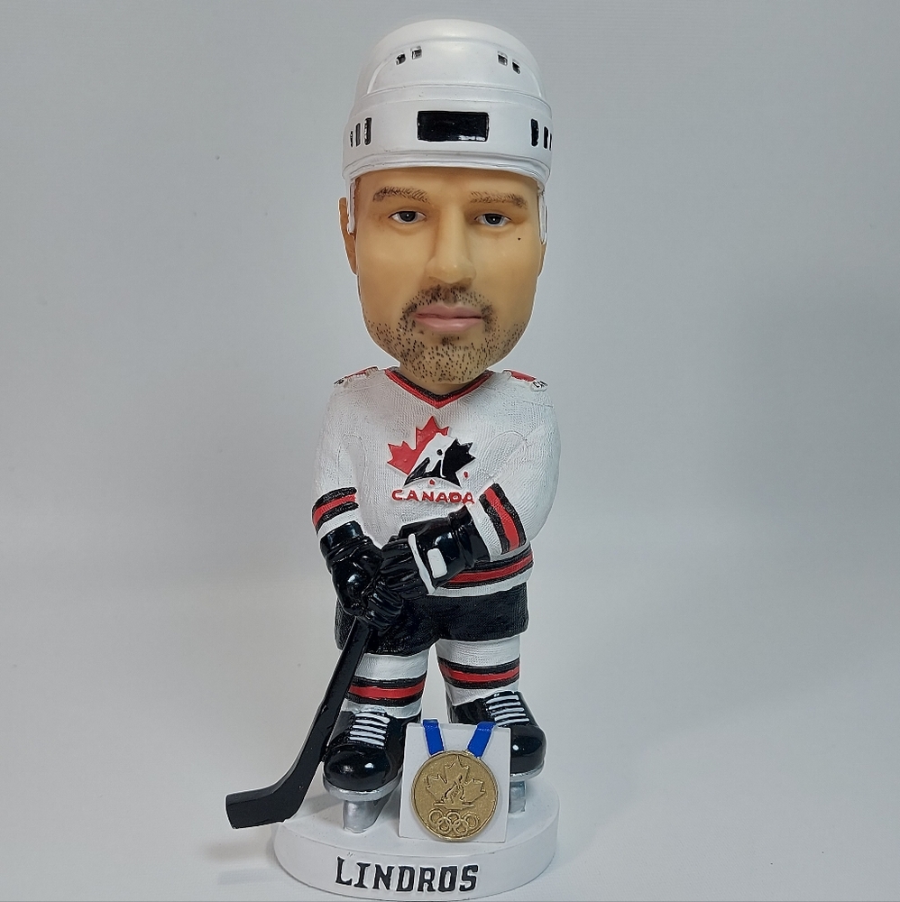 Eric Lindros Team Canada 2002 Olympics NHL Bobblehead Bobble Dobbles Hockey